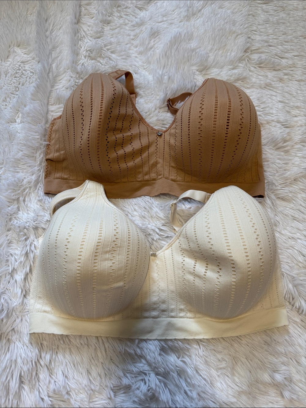 Breezies Underwire Bras Size 42D